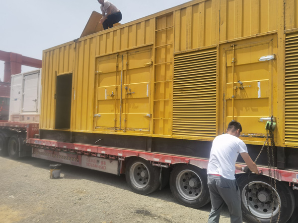 临翔除了负载情况和发动机维护,还有哪些因素会影响 200kw 柴油发电机的油耗?