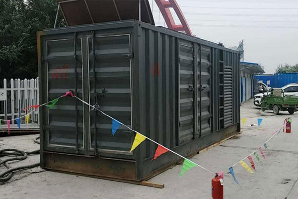 临翔发电机租赁空气滤清器多久更换一次?